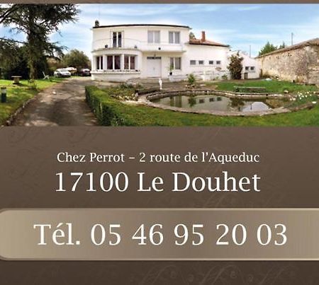 Le Douhet Gite De L'Aqueduc מראה חיצוני תמונה